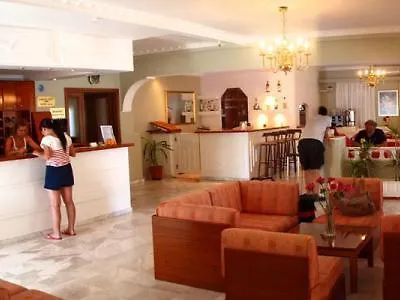 Albatros 4* Fira (Santorini)